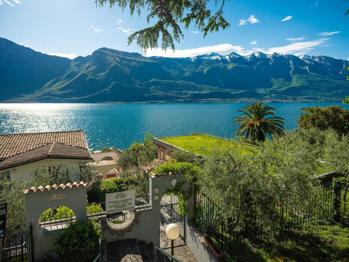 Hotel Leonardo Da Vinci Limone sul Garda Bagian luar foto